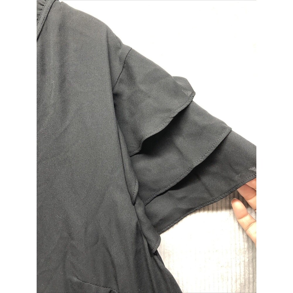 Liz Claiborne Womens Blouse 2X Black Ruffle Cap Sleeve Feminine Romantic NWD - Picture 3 of 16